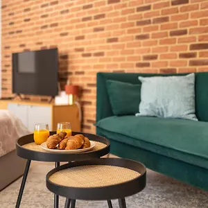 https://ravissant-studio-renove-150m-de-monaco.fr-provencehotel.com